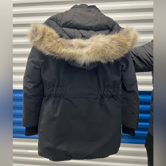 Women’s Canada Goose Trillium Fusion Fit Jacket - Picture 2 of 7